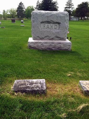hand-Oakwood Cemetery, Mt. Morris, Illinois-4
